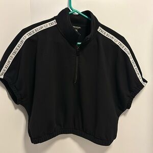 TRUE RELIGION BRAND…BLACK CROP TOP SHORT SLEEVES..ELASTIC WAIST AND CUFFS
